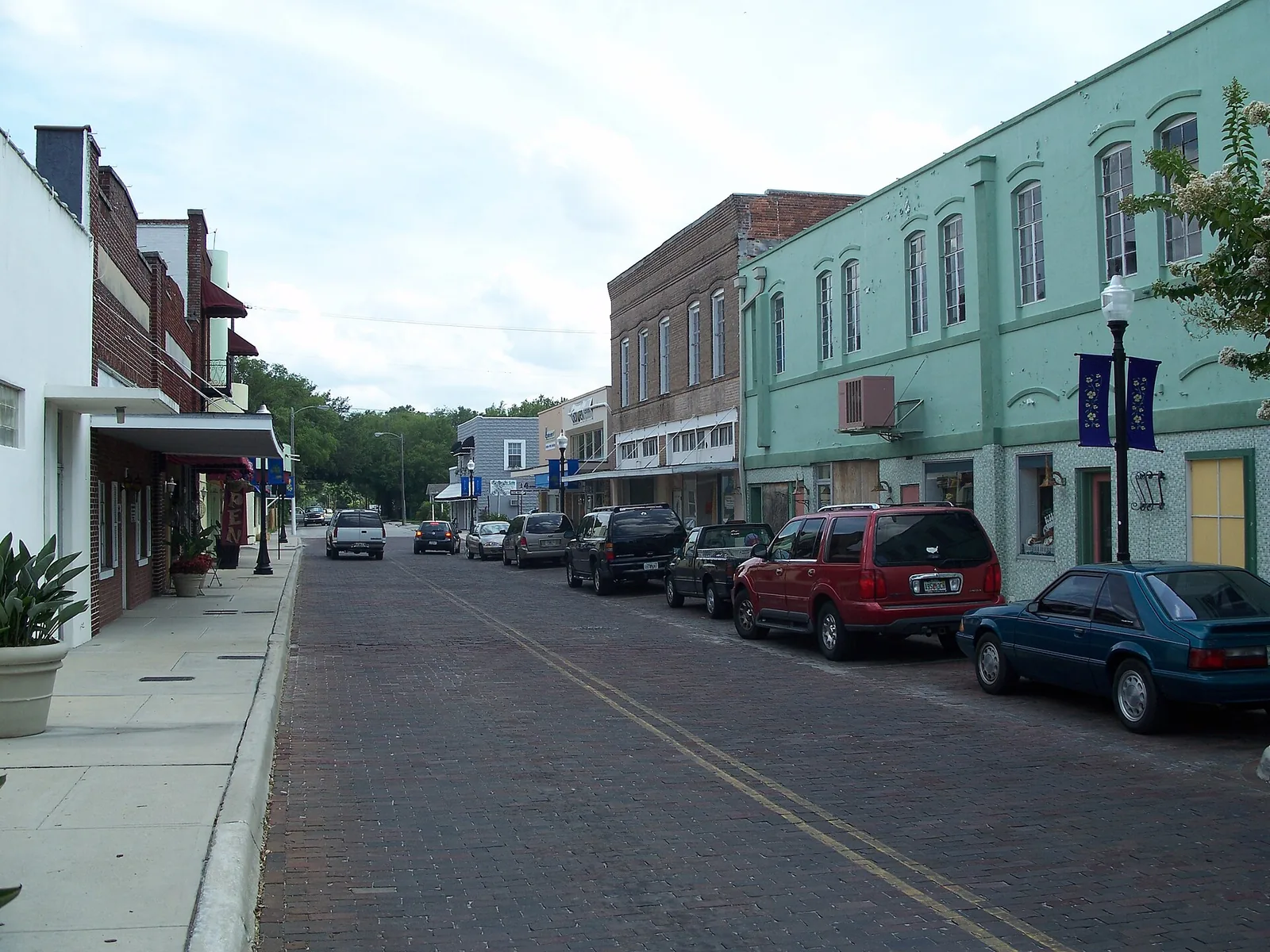 A street in the Winter Garden Downtown Historic District, where the city's Christmas parade and holiday events take place