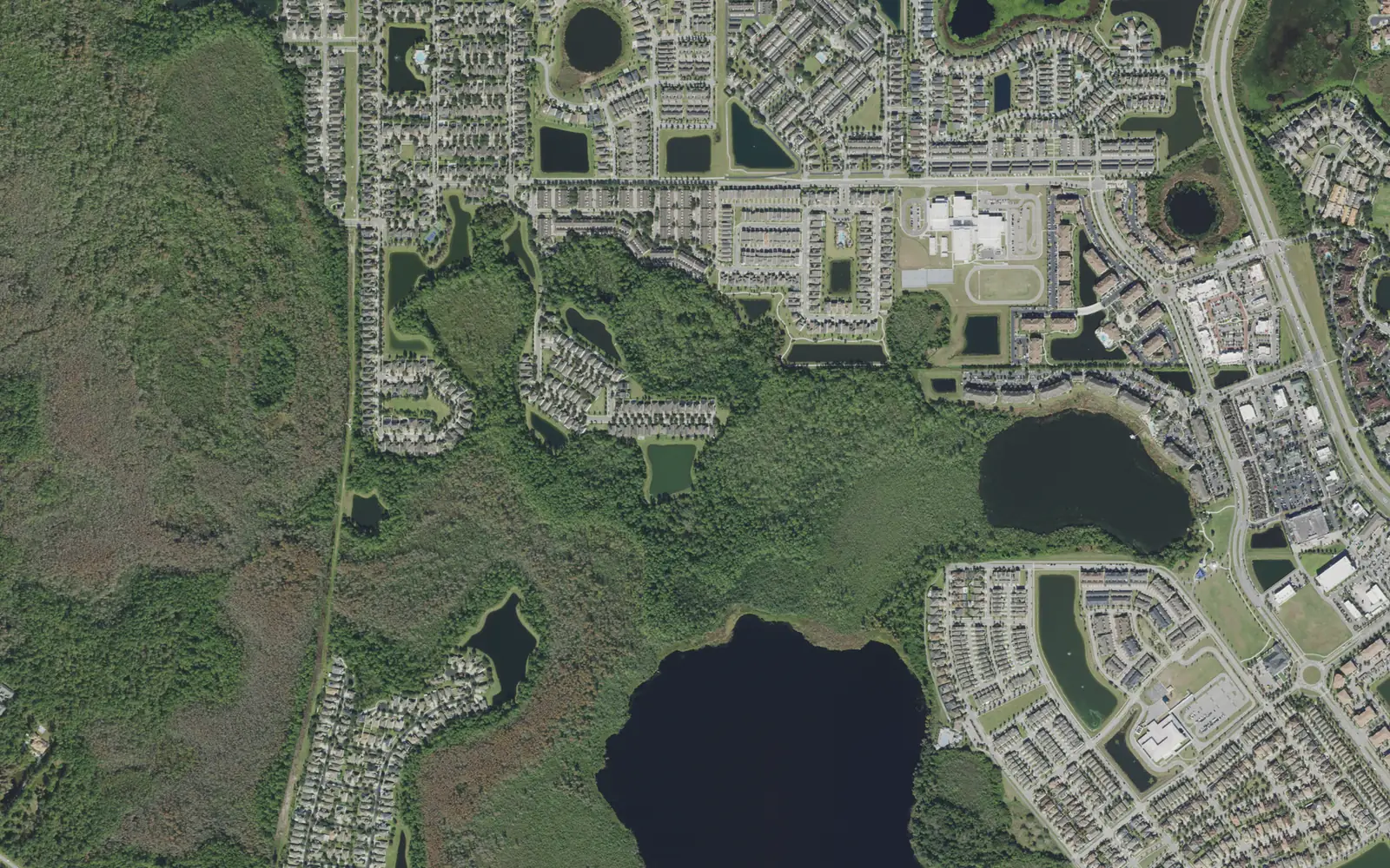 Aerial view of Lakeside Village, with Horizon West Middle School at upper center and Lake Reams at the bottom
