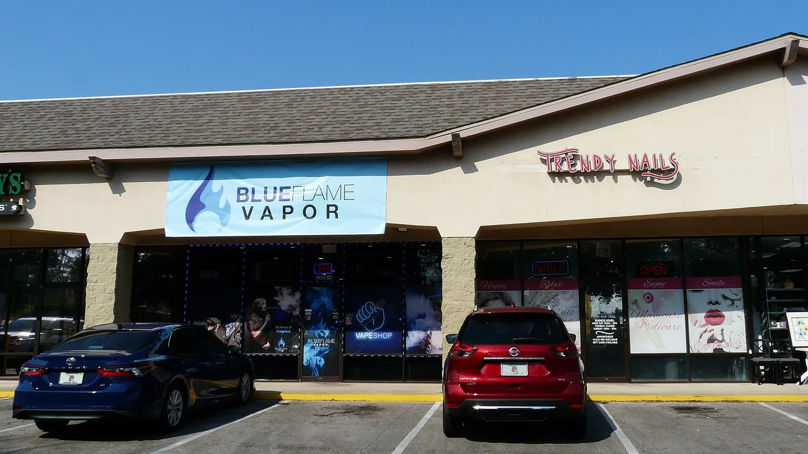 A vape shop in a strip shopping center in Tallahassee, Florida. The picture does not show a Horizon West business.
