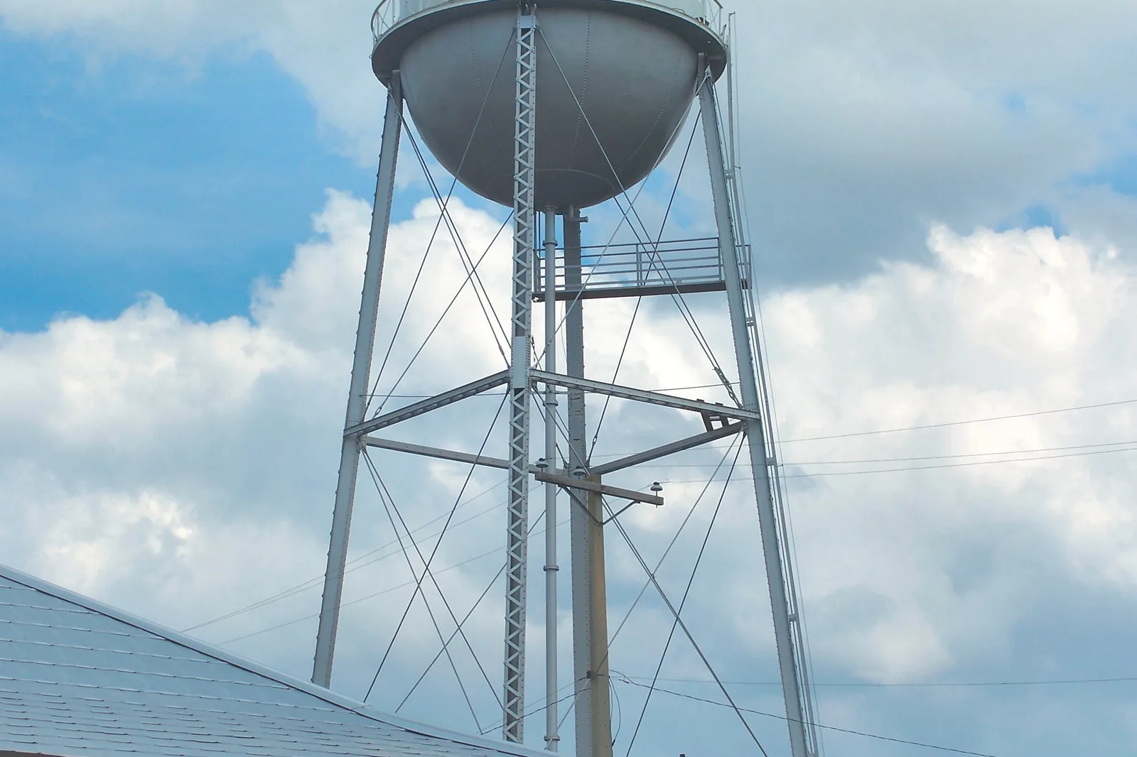 The water tower in Winter Garden, a few miles north of Horizon West